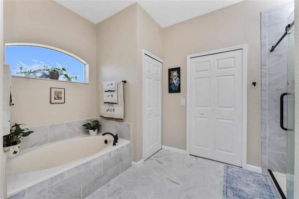 Image 25 of property listing at 15105 ALDAMA CIRCLE, Port Charlotte, FL 33981