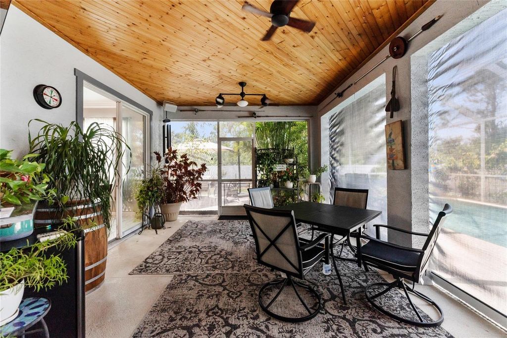 Image 44 of property listing at 15105 ALDAMA CIRCLE, Port Charlotte, FL 33981