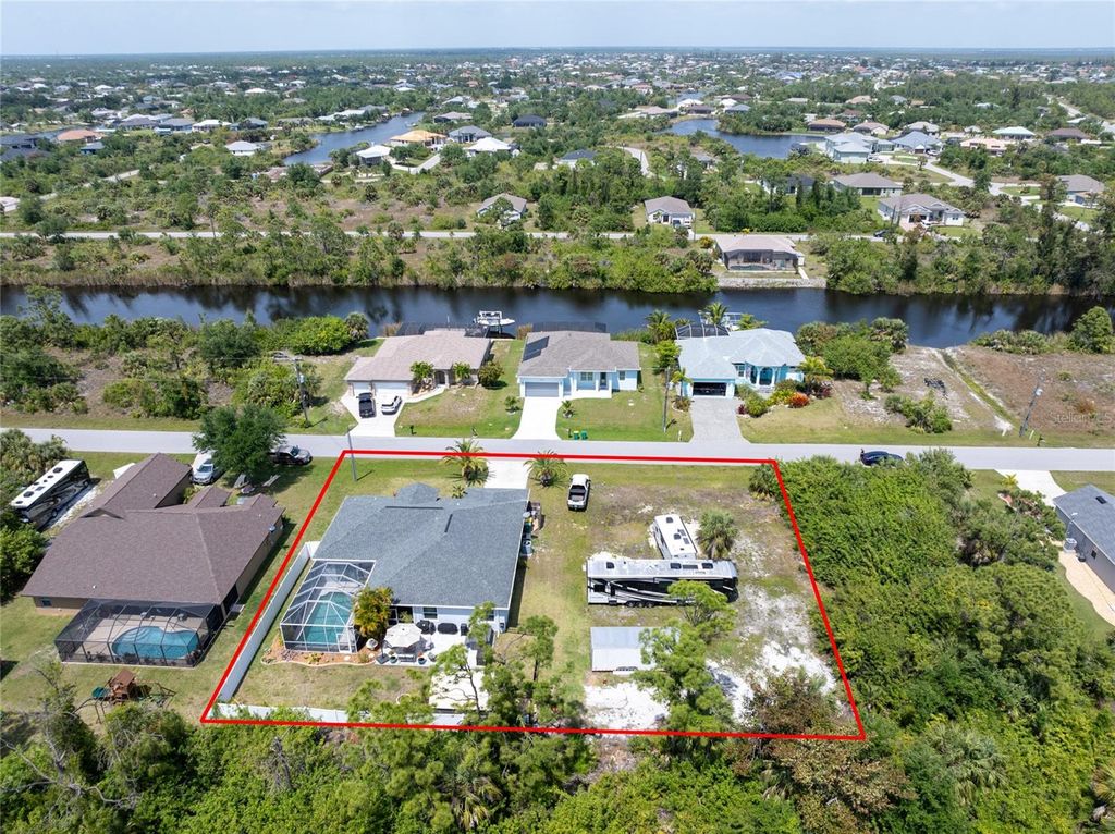 Image 64 of property listing at 15105 ALDAMA CIRCLE, Port Charlotte, FL 33981