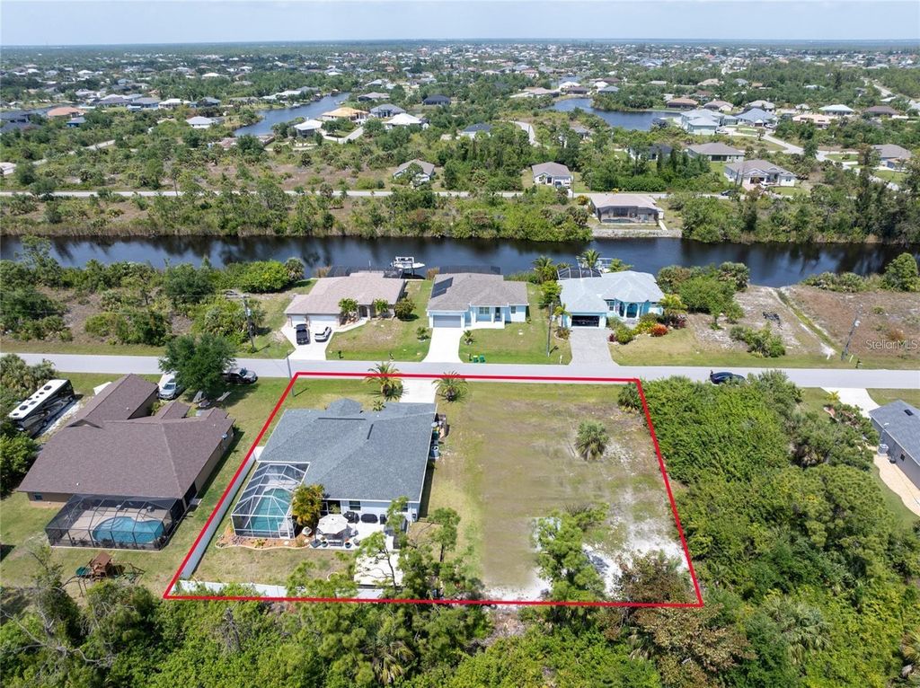 Image 68 of property listing at 15105 ALDAMA CIRCLE, Port Charlotte, FL 33981
