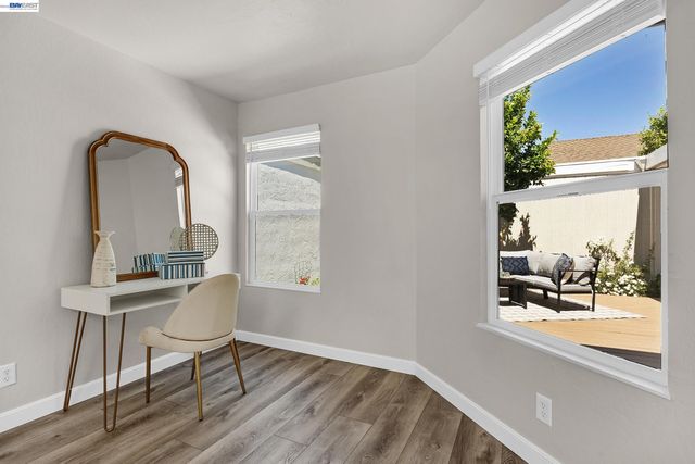 4042 Rennellwood Way, Pleasanton, CA 94566