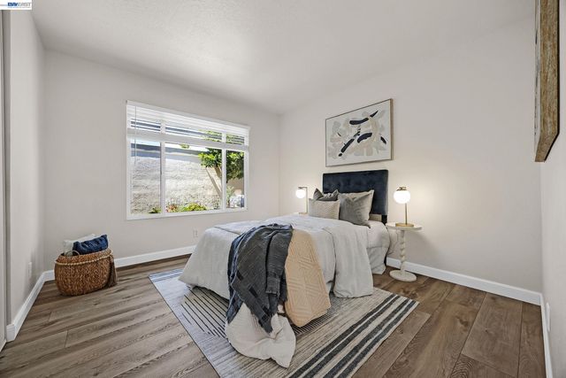 4042 Rennellwood Way, Pleasanton, CA 94566