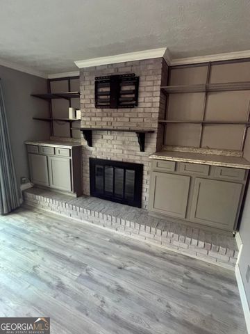 5633 Breezy Court SW, Lilburn, GA 30047