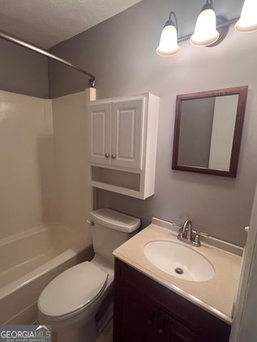 5633 Breezy Court SW, Lilburn, GA 30047