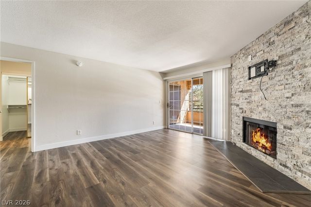 2200 South Fort Apache Road 2182, Las Vegas, NV 89117