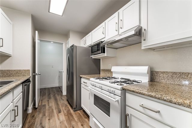 2200 South Fort Apache Road 2182, Las Vegas, NV 89117