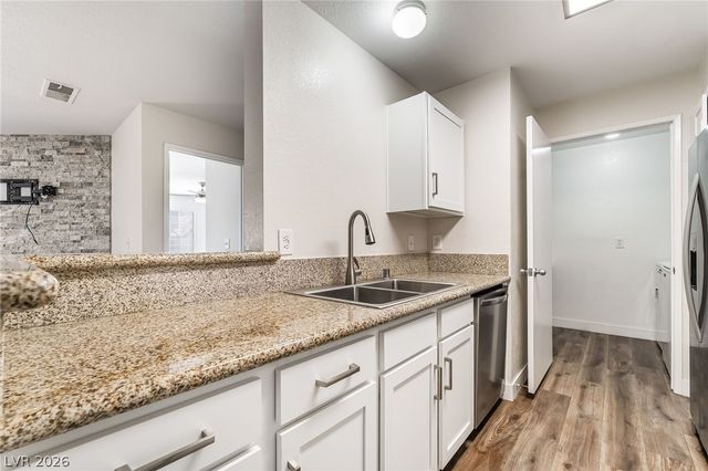 2200 South Fort Apache Road 2182, Las Vegas, NV 89117