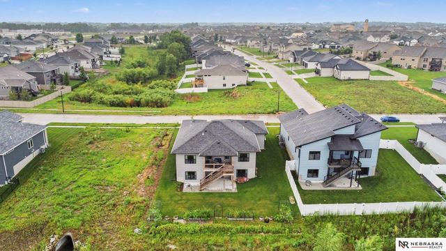8010 Patrick Avenue, Lincoln, NE 68516
