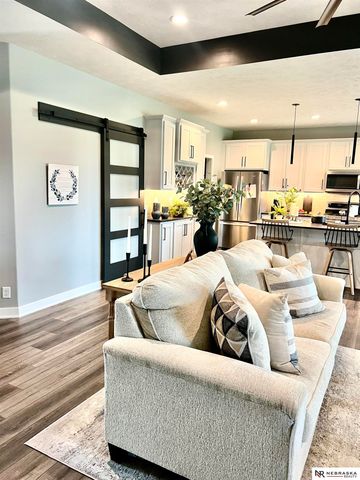 8010 Patrick Avenue, Lincoln, NE 68516