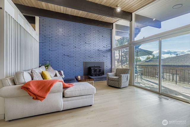 17926 73rd Avenue W, Edmonds, WA 98026