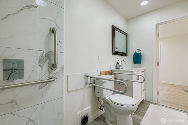 17926 73rd Avenue W, Edmonds, WA 98026