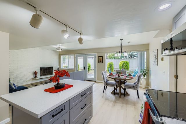 17926 73rd Avenue W, Edmonds, WA 98026