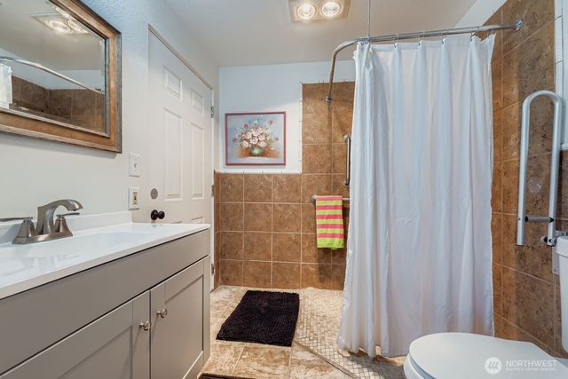 17926 73rd Avenue W, Edmonds, WA 98026