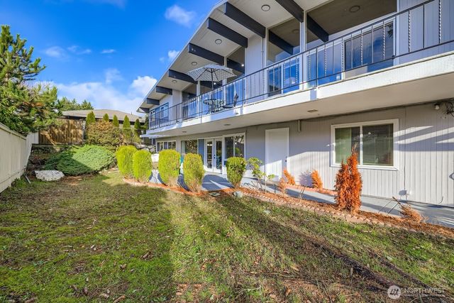 17926 73rd Avenue W, Edmonds, WA 98026