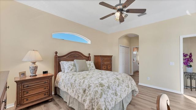 5749 WHITE JASMINE WAY, North Port, FL 34287