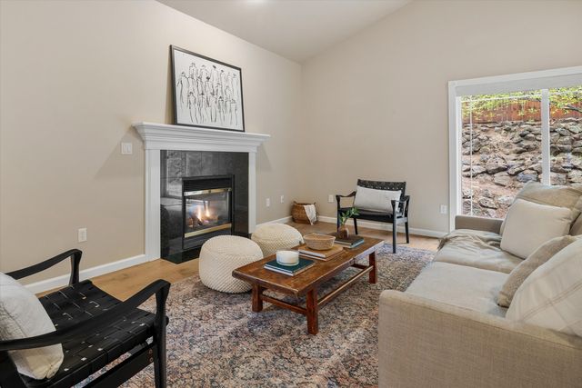 19563 Meadowbrook Drive, Bend, OR 97702