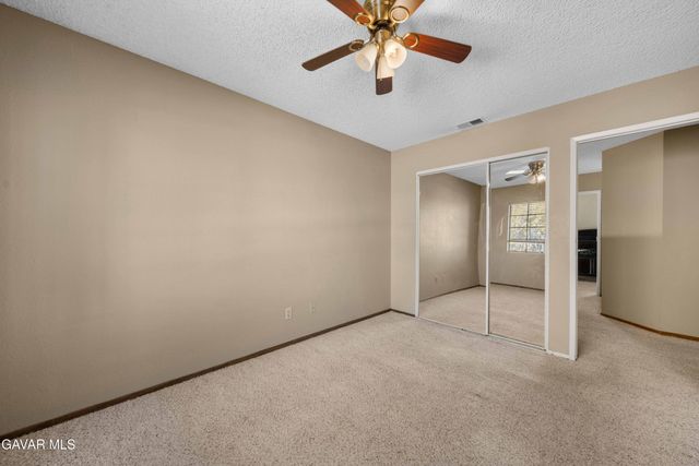 44200 Galion Avenue, Lancaster, CA 93536