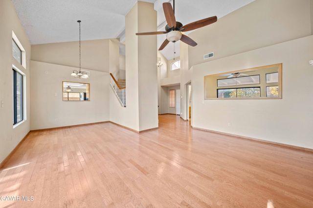 44200 Galion Avenue, Lancaster, CA 93536