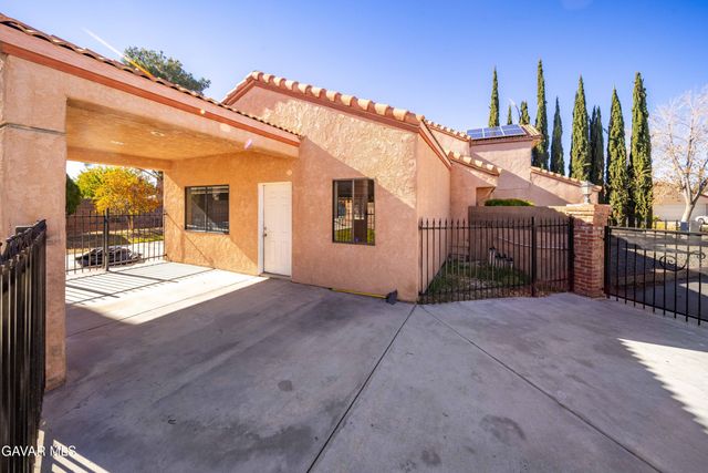 44200 Galion Avenue, Lancaster, CA 93536