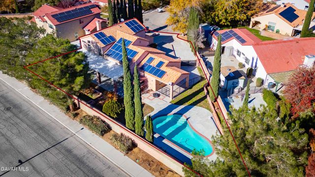 44200 Galion Avenue, Lancaster, CA 93536