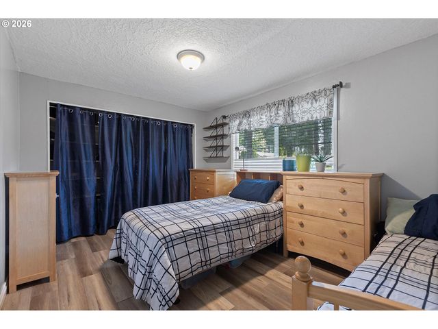 14110 THURMAN St, Oregon City, OR 97045