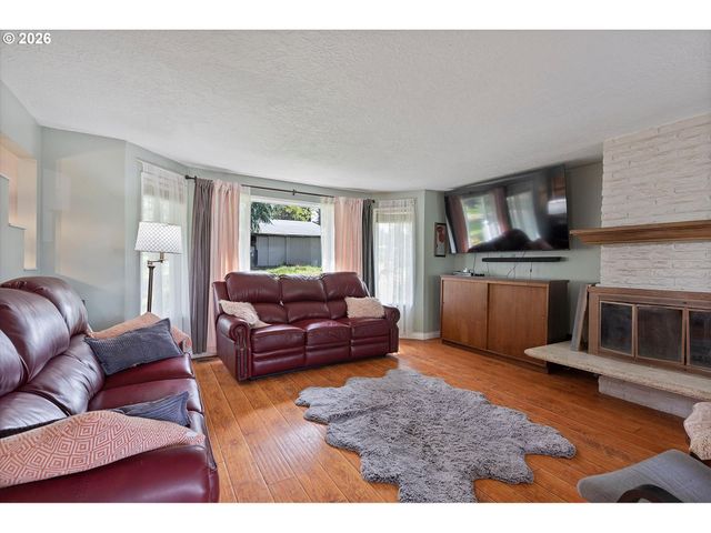 14110 THURMAN St, Oregon City, OR 97045