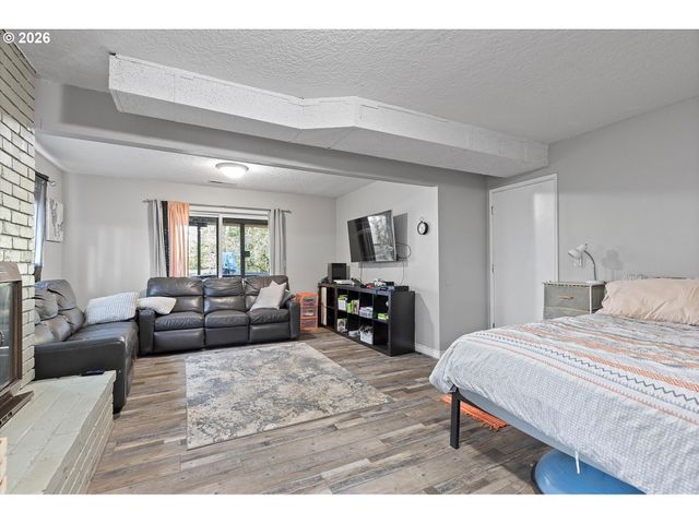 14110 THURMAN St, Oregon City, OR 97045