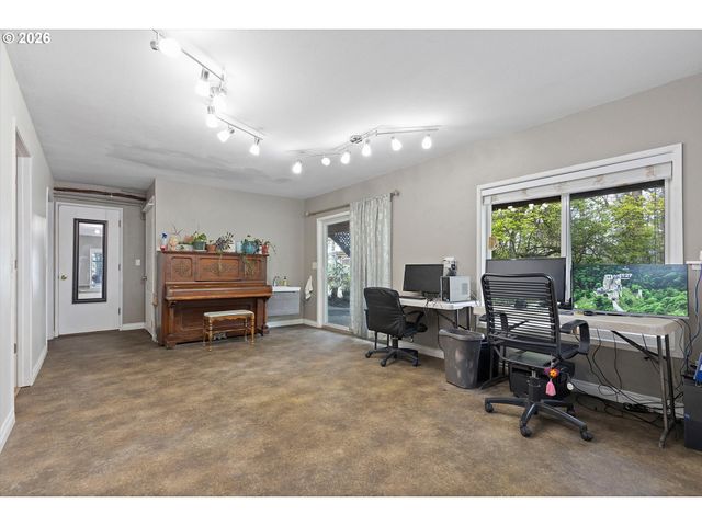 14110 THURMAN St, Oregon City, OR 97045