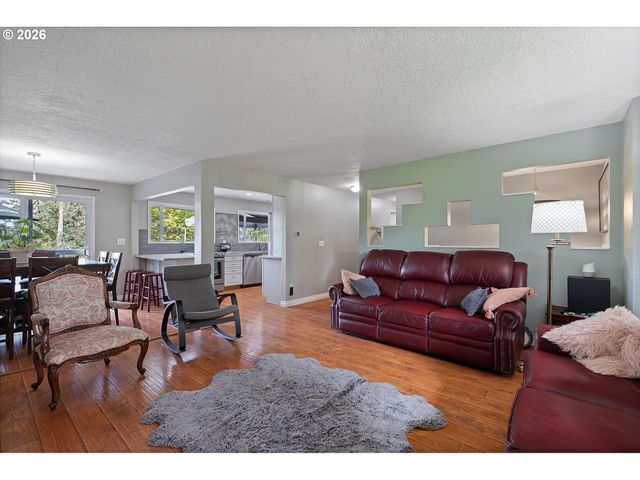14110 THURMAN St, Oregon City, OR 97045