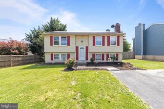 1603 DOGWOOD DR, Frederick, MD 21701