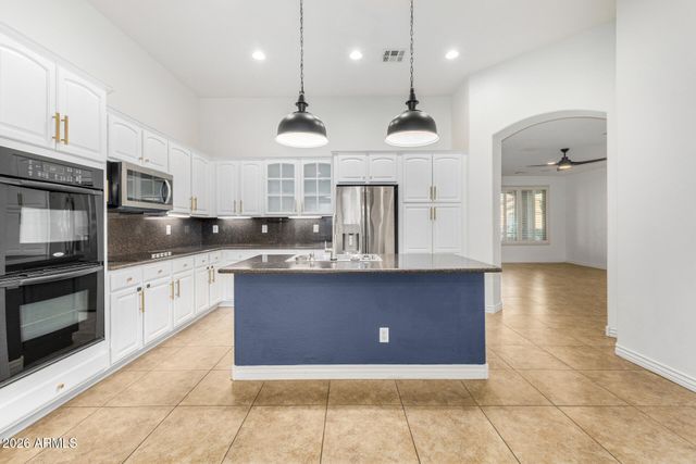 2833 E COBALT Street, Chandler, AZ 85225