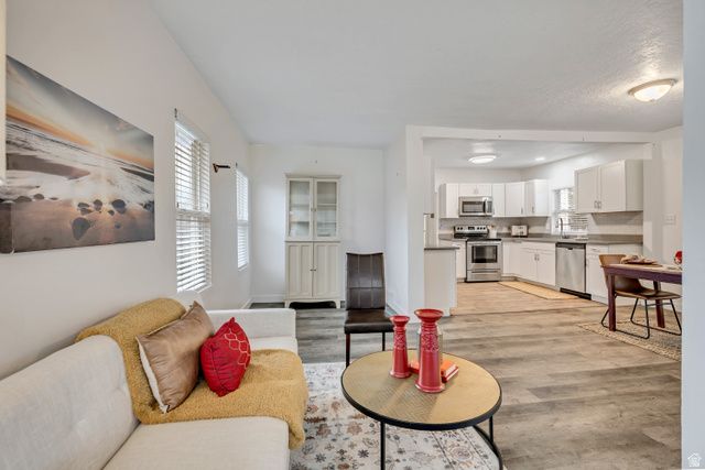 3658 S JEFFERSON AVE, Ogden, UT 84403