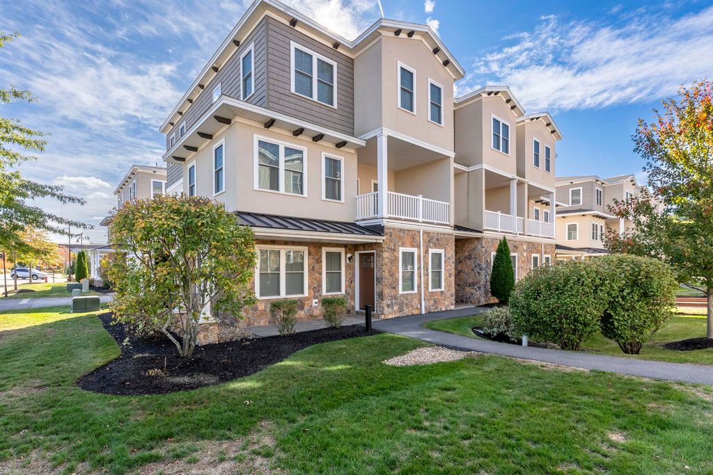 2 Montalcino Way, Salem, NH 03079