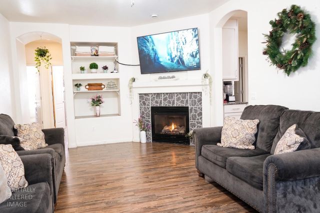 2542 Colony Dr, Lodi, CA 95242