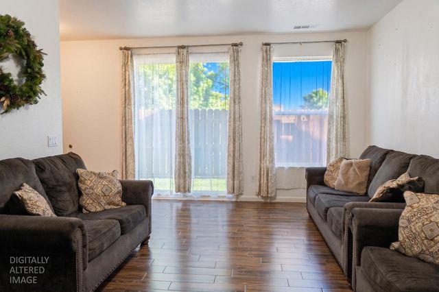 2542 Colony Dr, Lodi, CA 95242