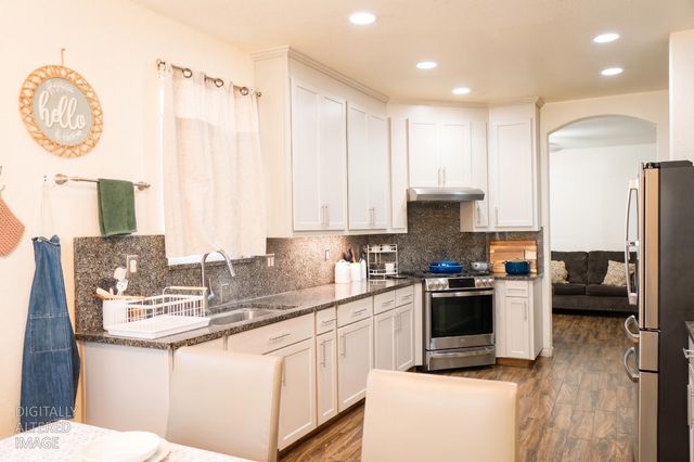 2542 Colony Dr, Lodi, CA 95242