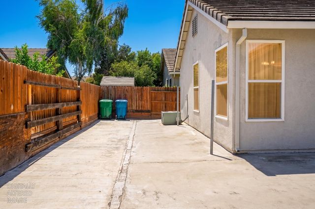2542 Colony Dr, Lodi, CA 95242