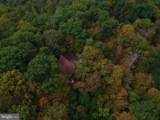 127 BAVINGTON RD, Perkiomenville, PA 18074