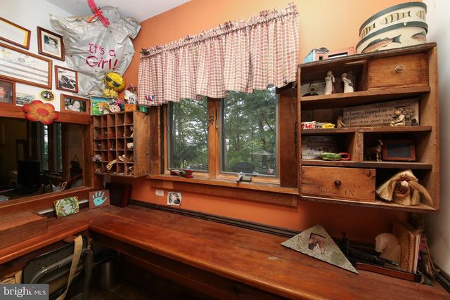 127 BAVINGTON RD, Perkiomenville, PA 18074