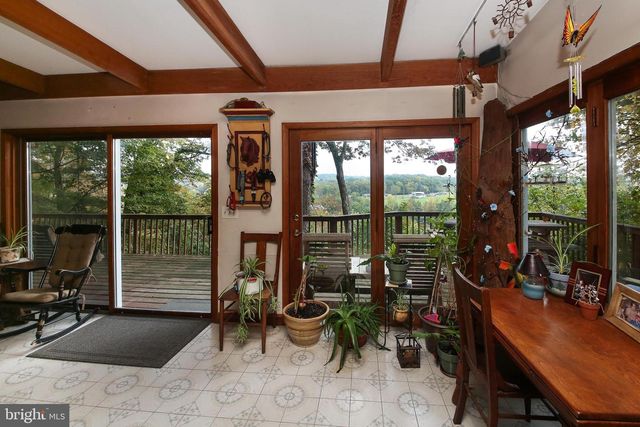 127 BAVINGTON RD, Perkiomenville, PA 18074