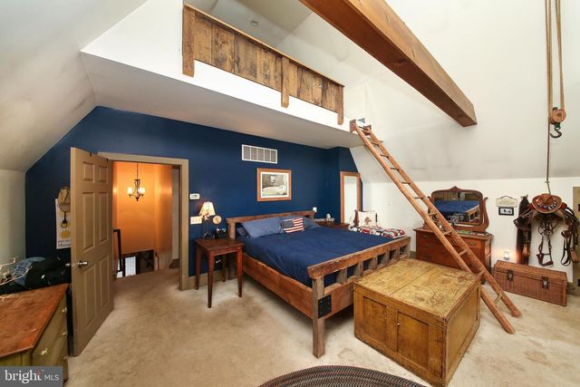 127 BAVINGTON RD, Perkiomenville, PA 18074
