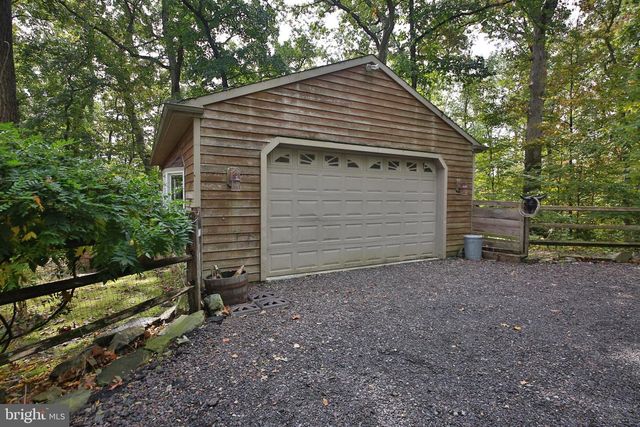 127 BAVINGTON RD, Perkiomenville, PA 18074
