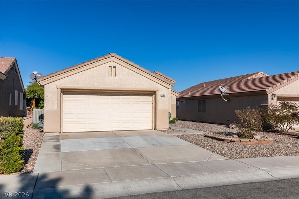 2188 Chapman Ranch Drive, Henderson, NV 89012 — photo 2