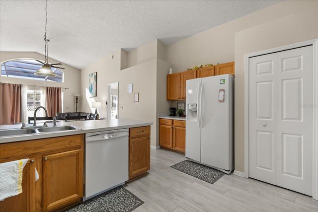 1113 CASTERTON CIRCLE, Davenport, FL 33897