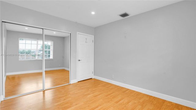 1361 NW 185th Ave, Pembroke Pines, FL 33029