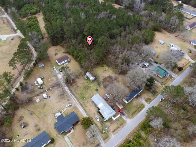 145 Mcgowan Road, Richlands, NC 28574
