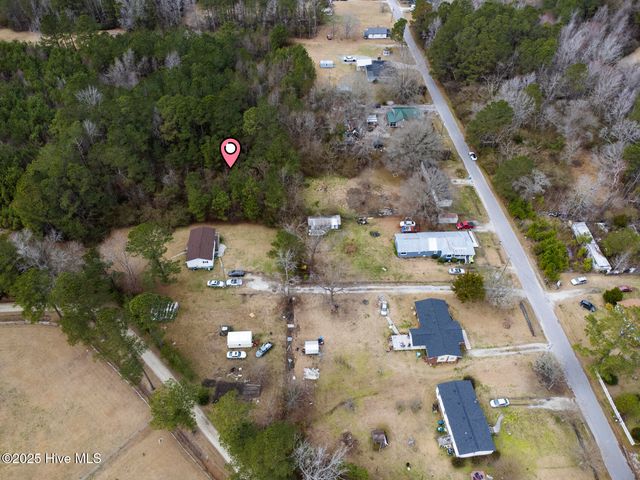 145 Mcgowan Road, Richlands, NC 28574
