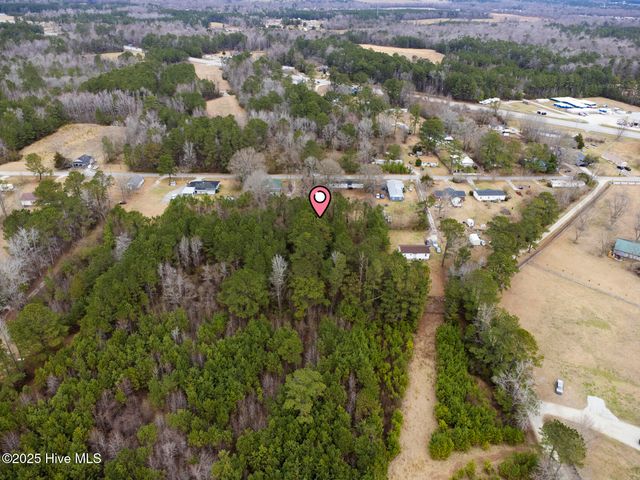 145 Mcgowan Road, Richlands, NC 28574