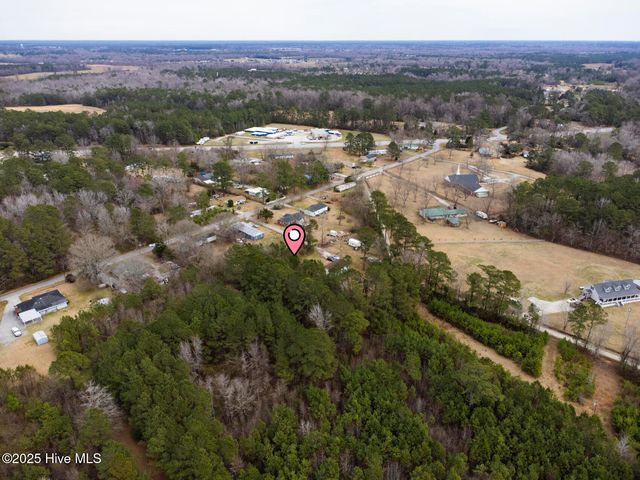 145 Mcgowan Road, Richlands, NC 28574