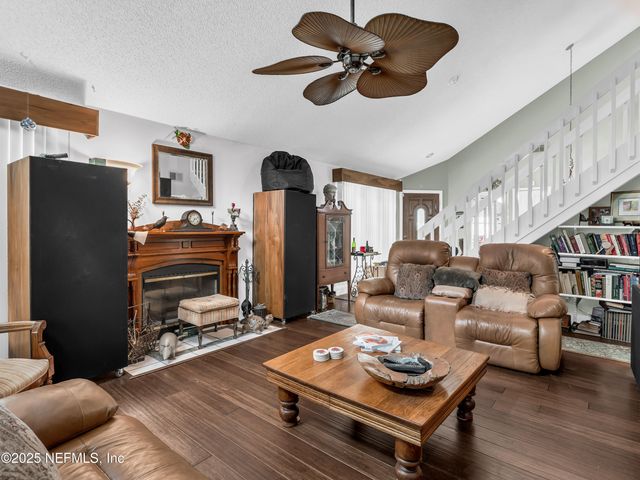 335 SUNRISE Circle, Neptune Beach, FL 32266